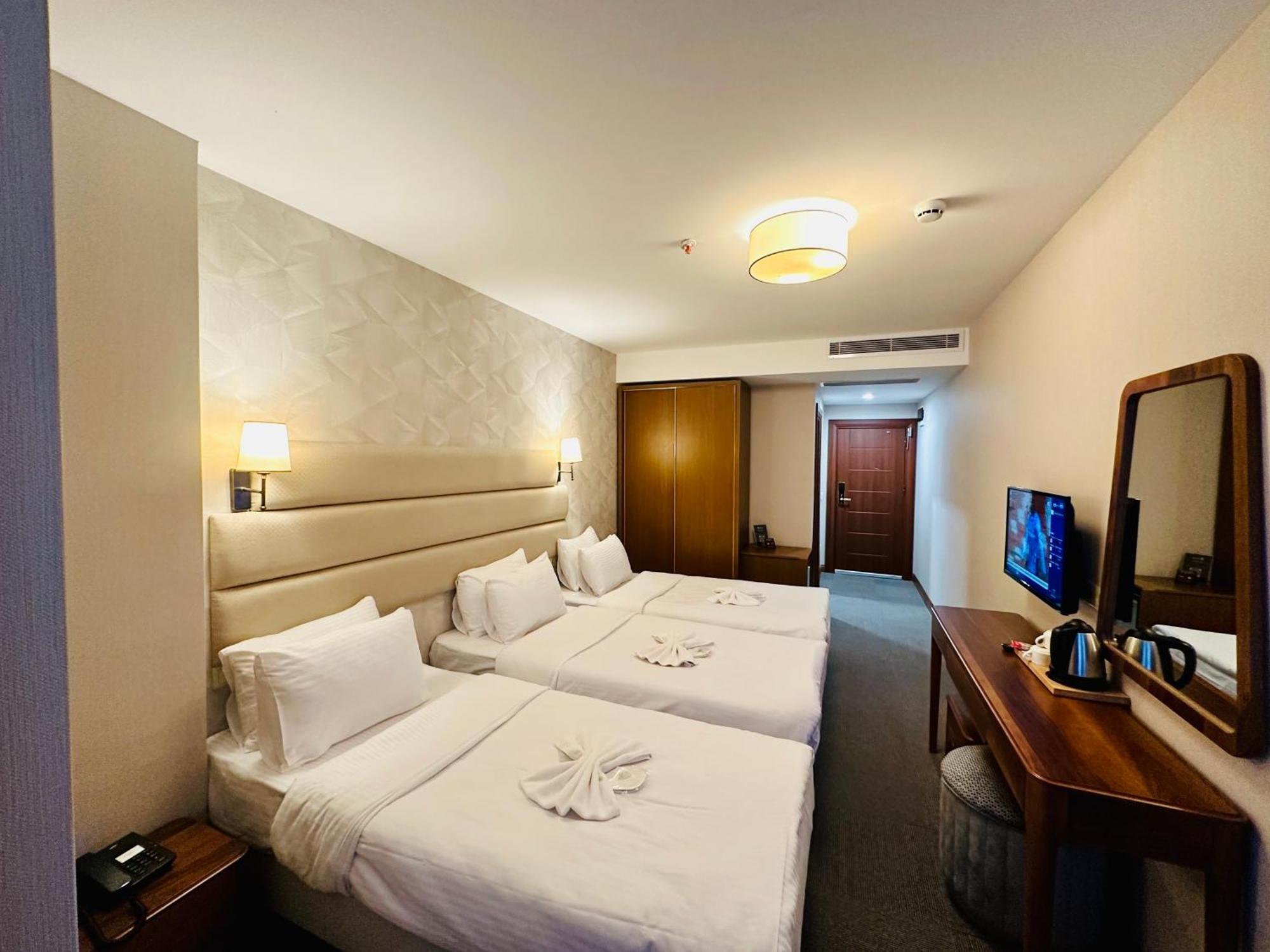 Istanbul Midpoint Hotel Bagian luar foto