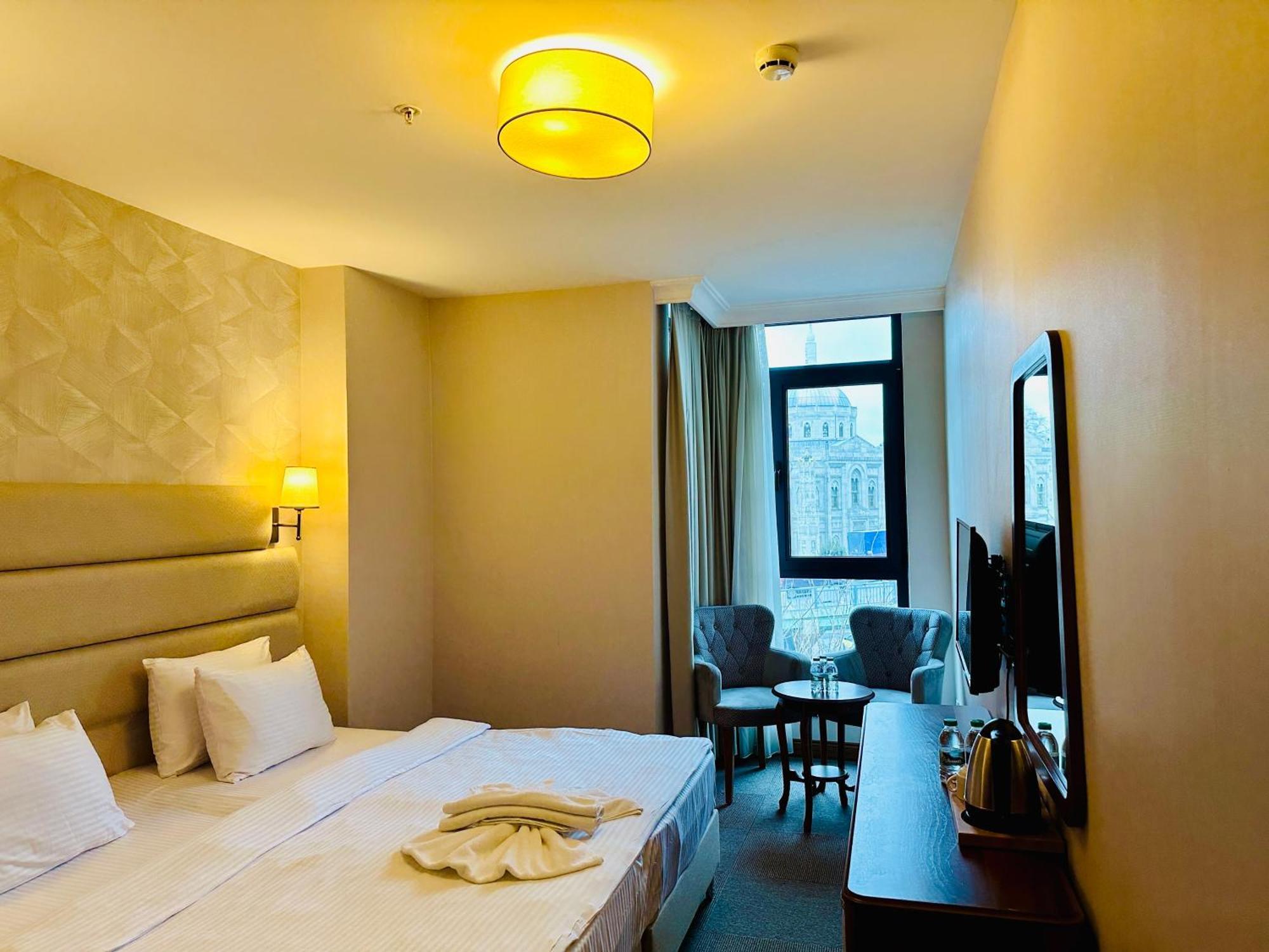 Istanbul Midpoint Hotel Bagian luar foto