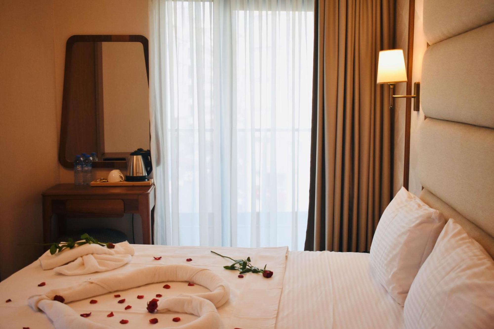 Istanbul Midpoint Hotel Bagian luar foto