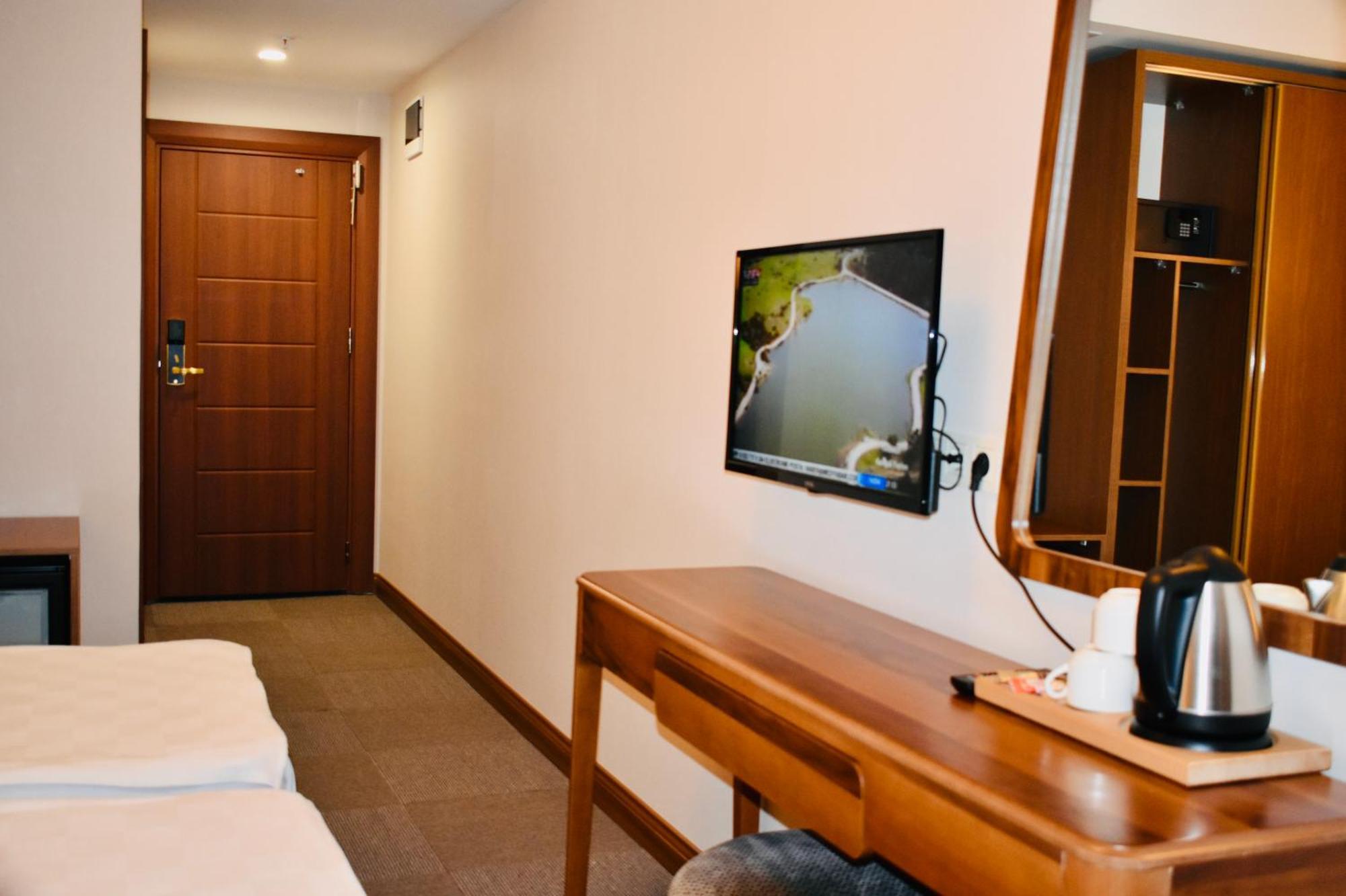 Istanbul Midpoint Hotel Bagian luar foto