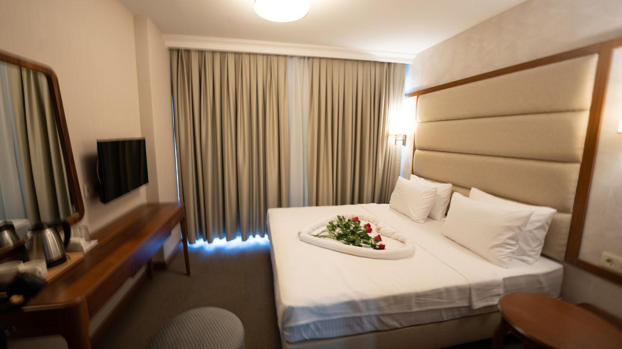 Istanbul Midpoint Hotel Bagian luar foto
