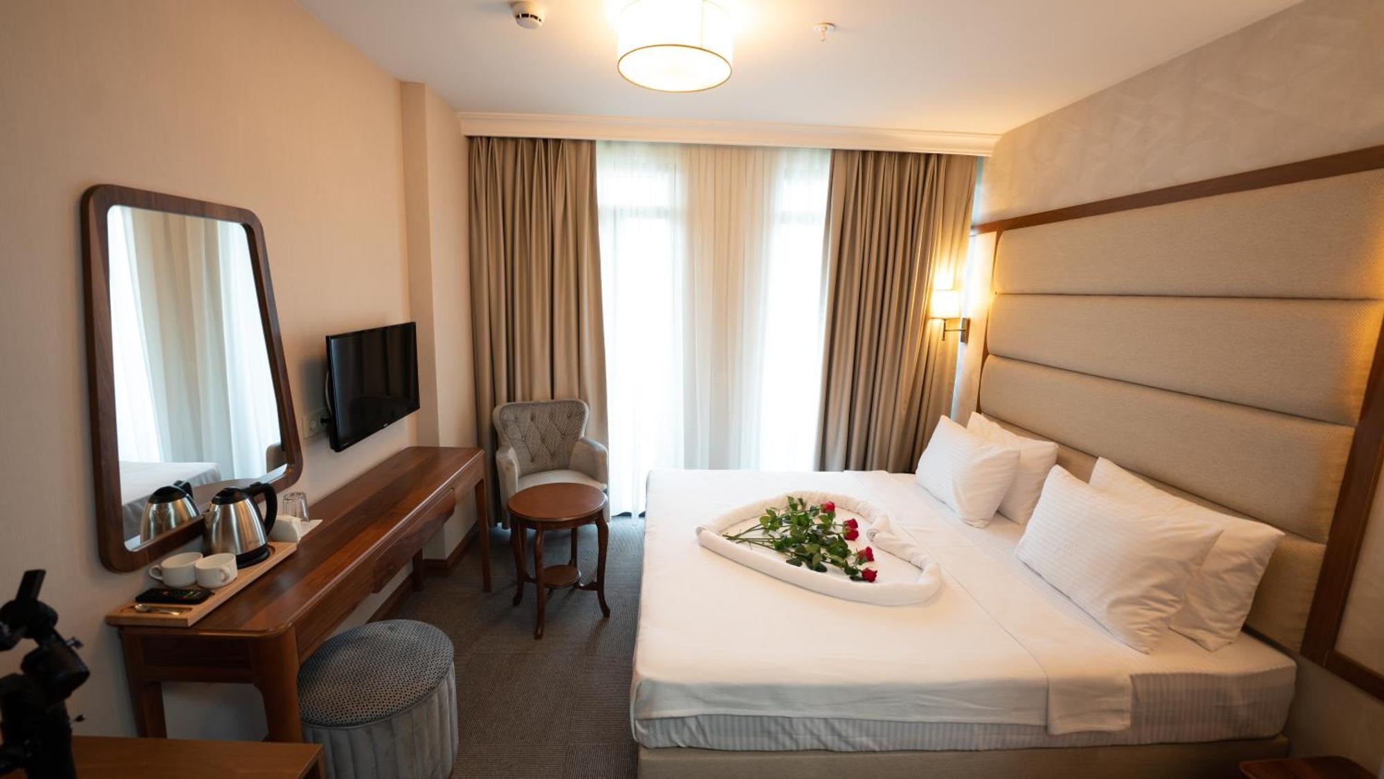 Istanbul Midpoint Hotel Bagian luar foto